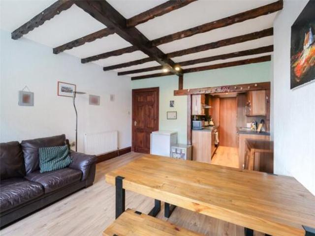 Flat for sale in Battlefield, Scotland