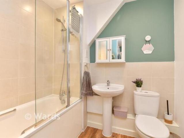 Flat for sale in Chatham