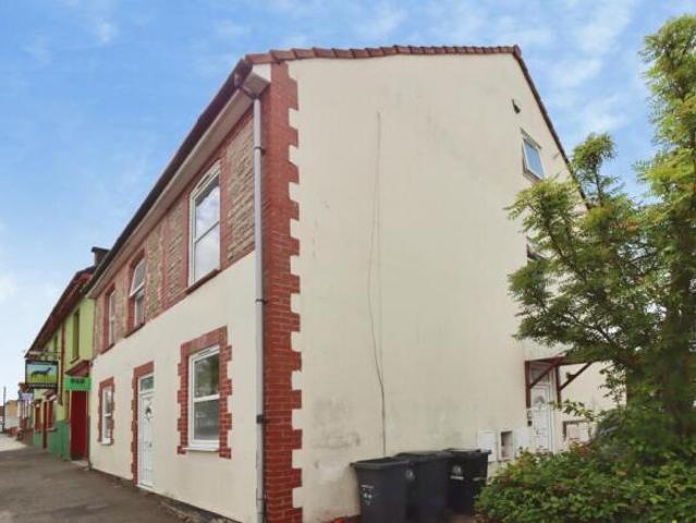 Flat for sale in Feckenham, City Of Bristol