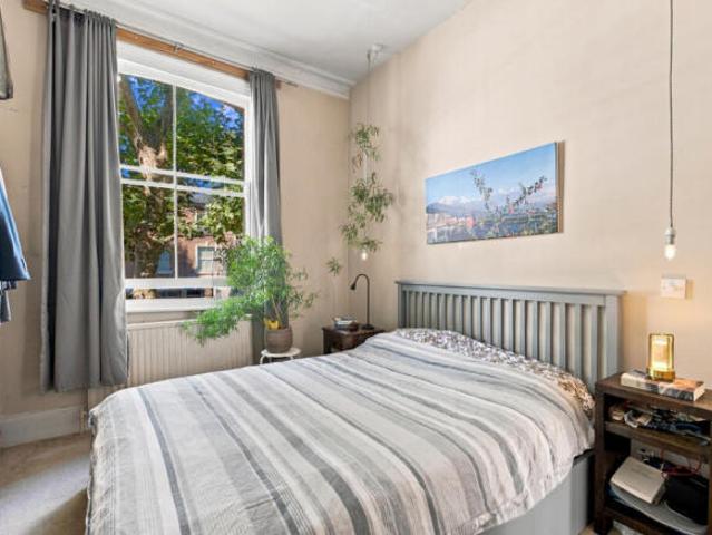 Flat for sale in Cat Hill