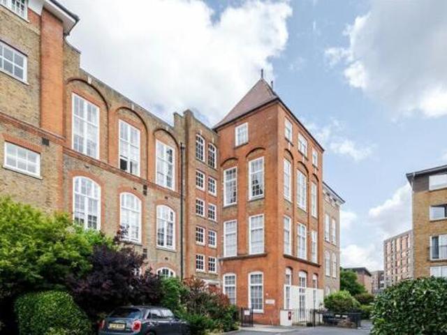 House for sale in City of London, Greater London