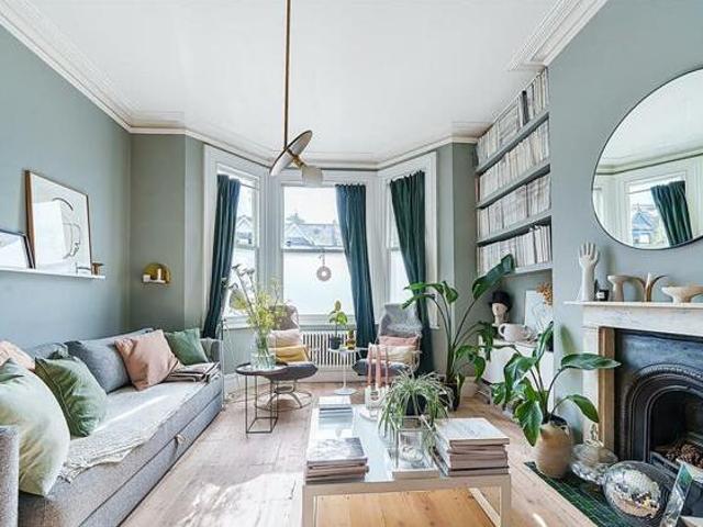 House for sale in Lyons, Greater London