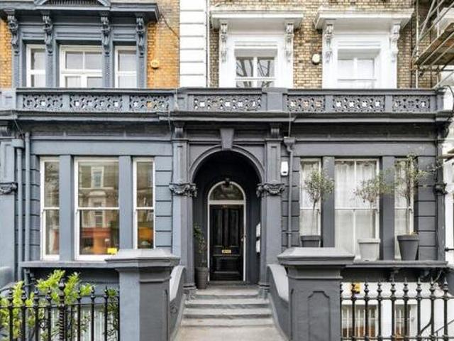 House for sale in Lyons, Greater London