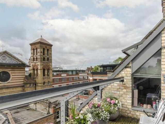 House for sale in Lyons, Greater London