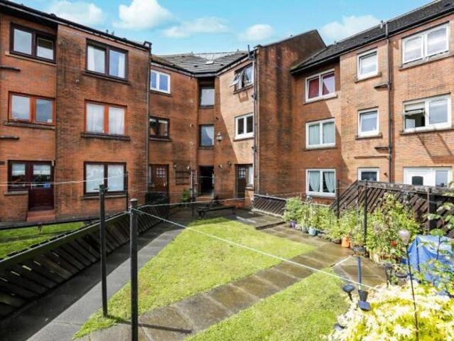 Flat for sale in Cat Hill