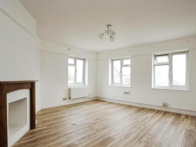 House for sale in Elmfield, Leicestershire