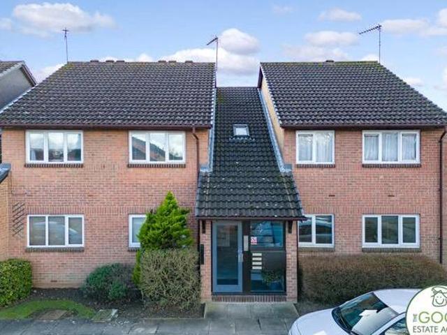 House for sale in Debden Green, Epping