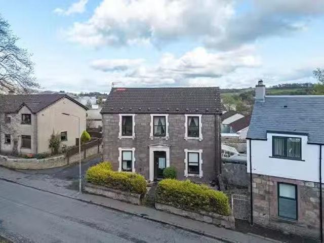House for sale in Devonside