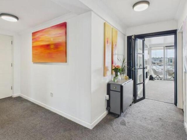 Flat for sale in Beaufort, Blaenau Gwent