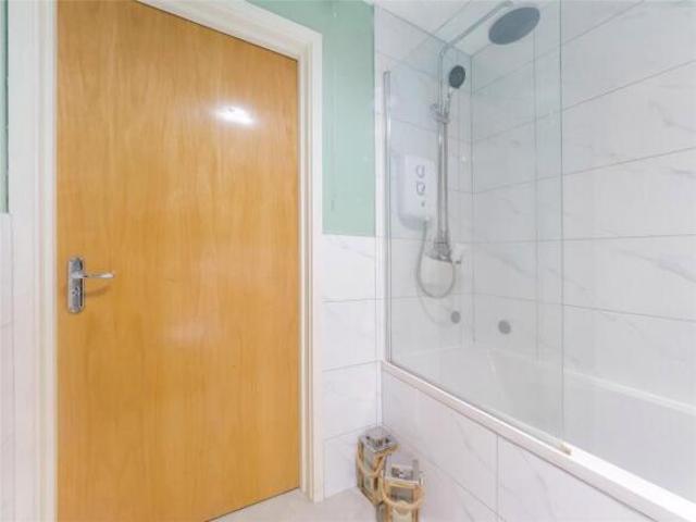 Flat for sale in Finnieston, Scotland