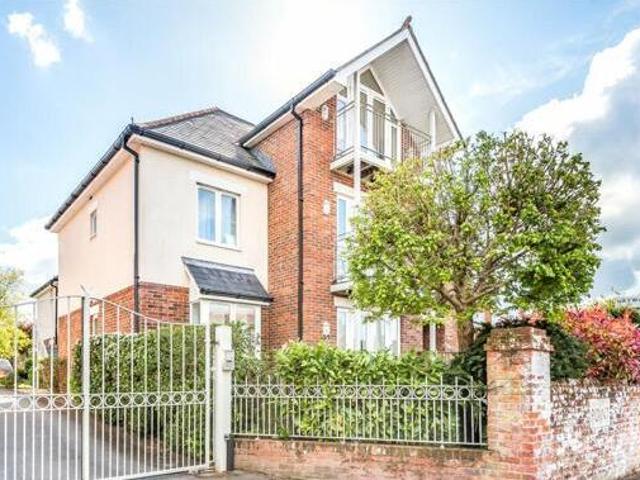 House for sale in Lymington, New Forest