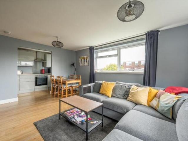 Flat for sale in South Woodford, Isle Of Man