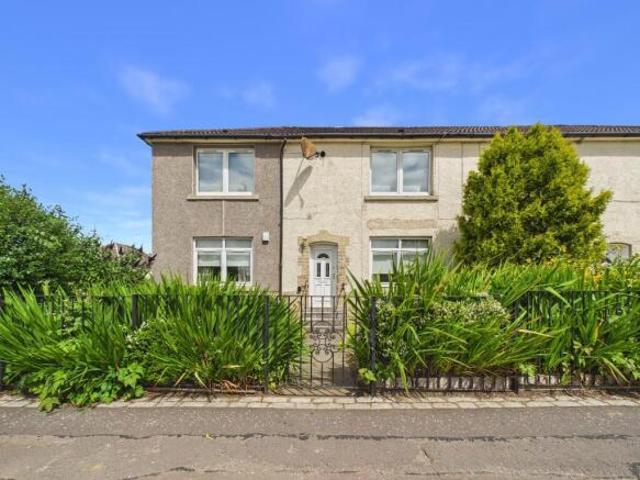 Flat for sale in Rutherglen, Scotland