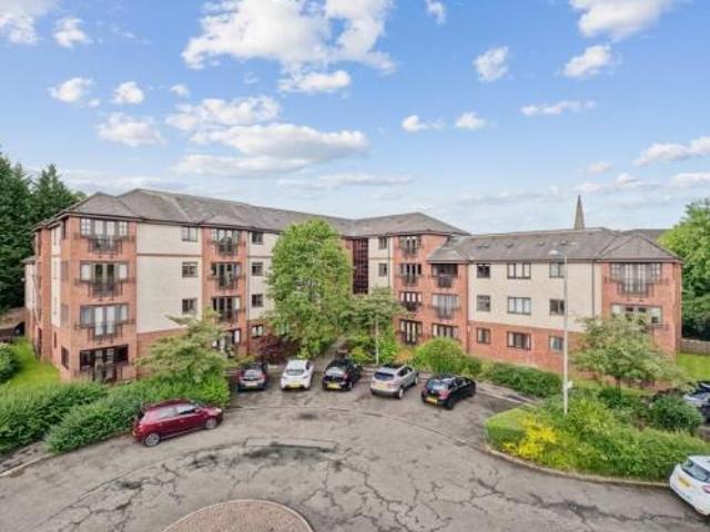 Flat for sale in Uddingston, Scotland