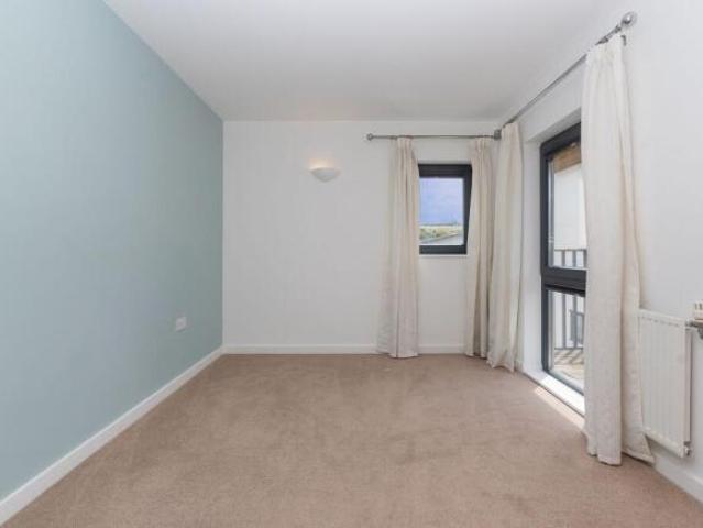 Flat for sale in Hanham, South Gloucestershire