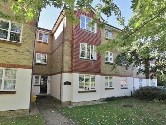 House for sale in Isleworth, Greater London