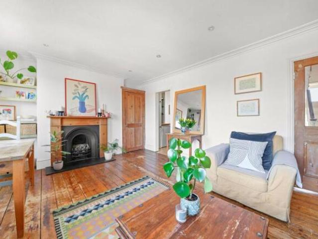 Flat for sale in Cat Hill