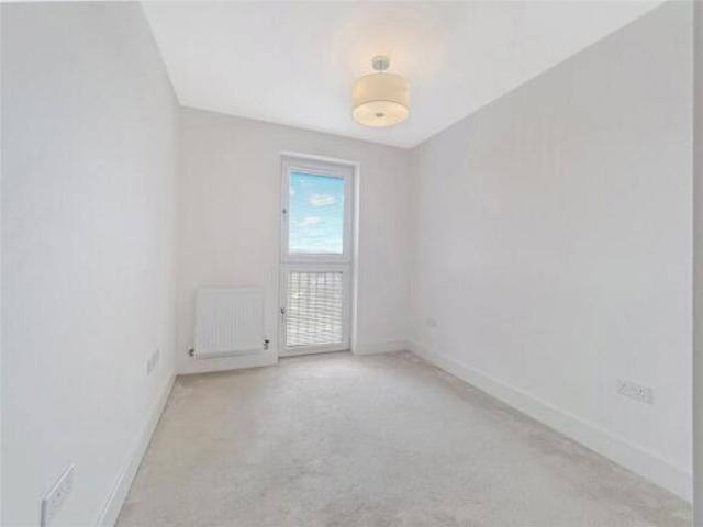 Flat for sale in Langside, Scotland