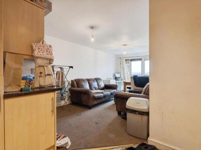 Flat for sale in Lee Bank, Greater Manchester
