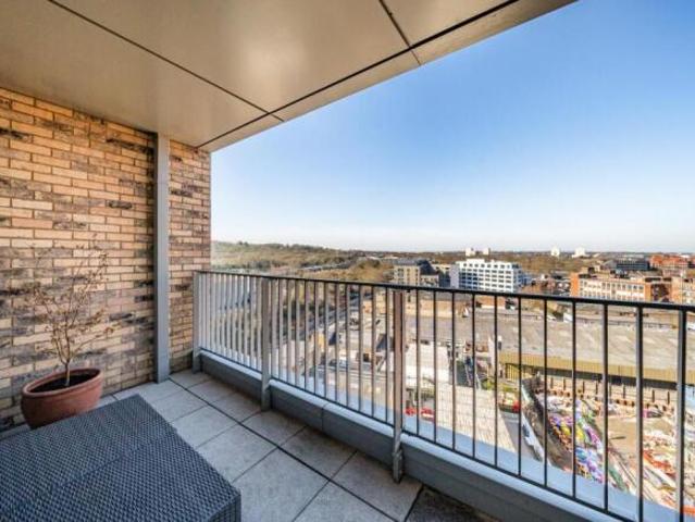 Flat for sale in Crouch End, Greater London
