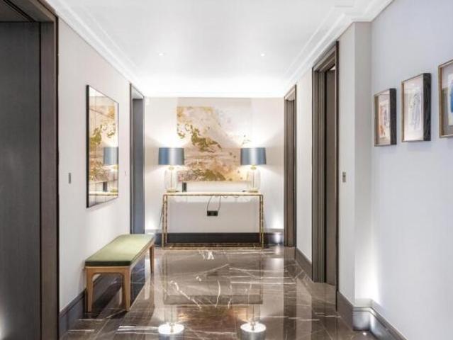 Flat for sale in Cat Hill