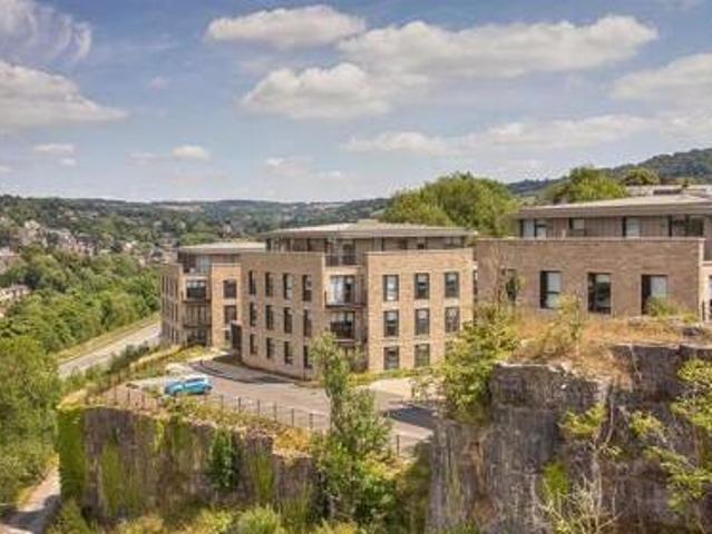 House for sale in Froggatt, East Midlands