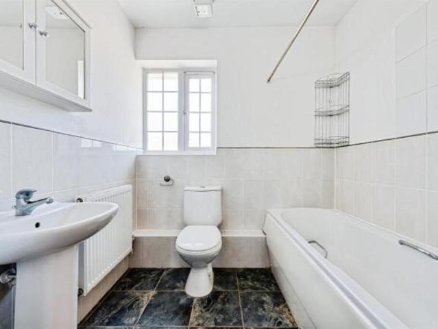 Flat for sale in The Slade, Oxfordshire