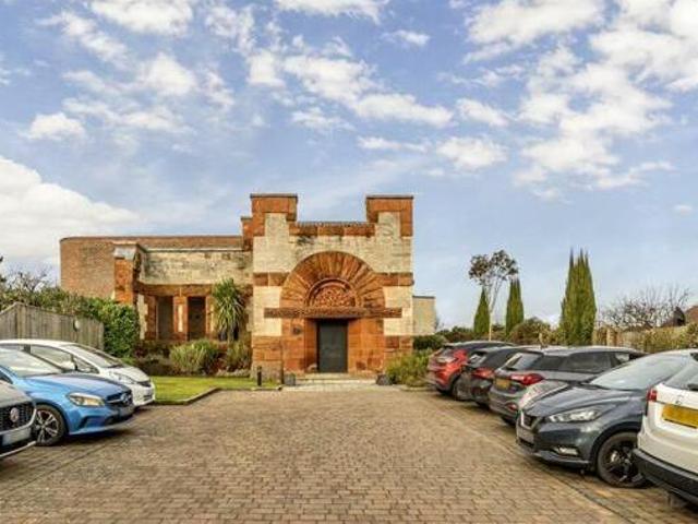 House for sale in Bushey