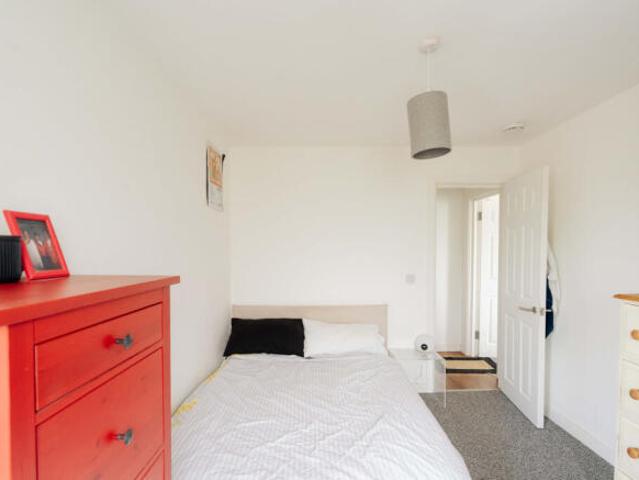 Flat for sale in Feckenham, City Of Bristol