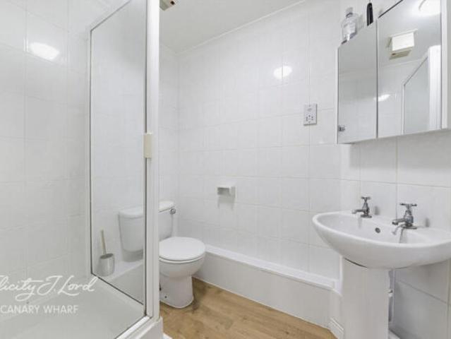 Flat for sale in Cat Hill