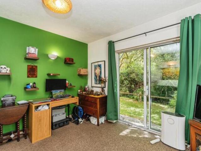 Flat for sale in Barton Stacey, Hampshire