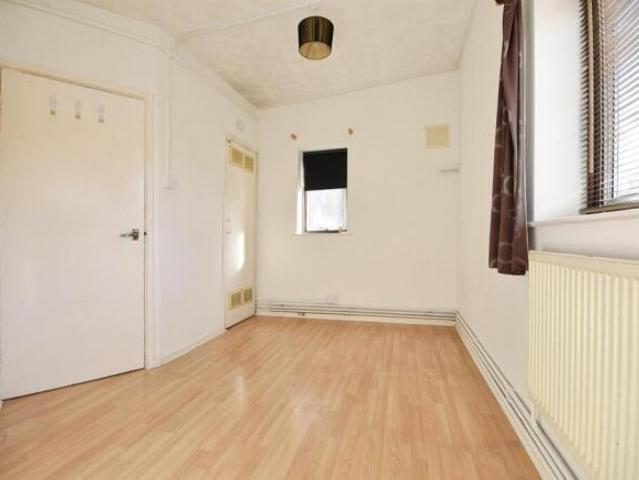 Flat for sale in Moulsham, Chelmsford