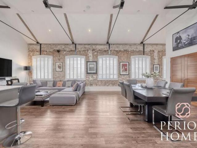 Flat for sale in Moulsham, Chelmsford