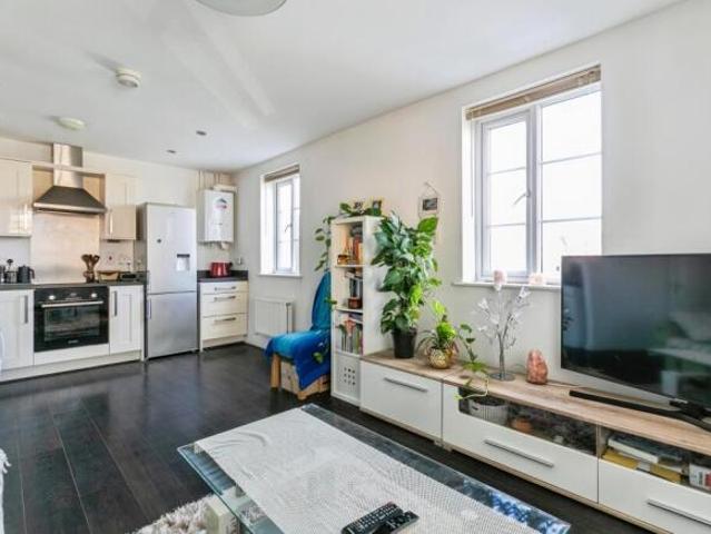 Flat for sale in Hampton Green, Cambridgeshire