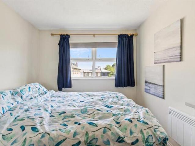 Flat for sale in Monmouth, Wales