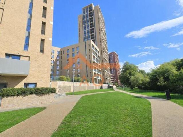 Flat for sale in Cat Hill