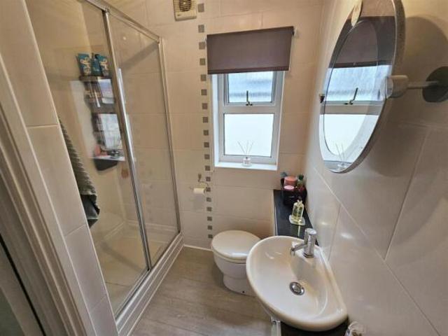 Flat for sale in Mount Wise