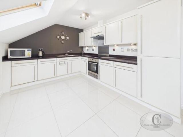 Flat for sale in Uddingston, Scotland