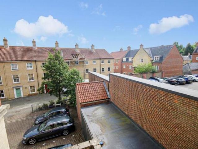 Flat for sale in East Bank, Norfolk