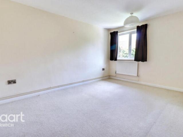 Flat for sale in East Bank, Norfolk