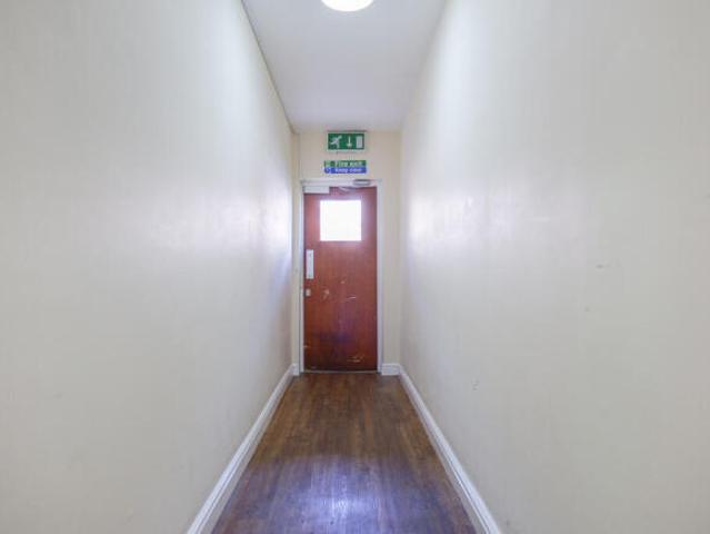 Flat for sale in Stoneycroft, Calderstones