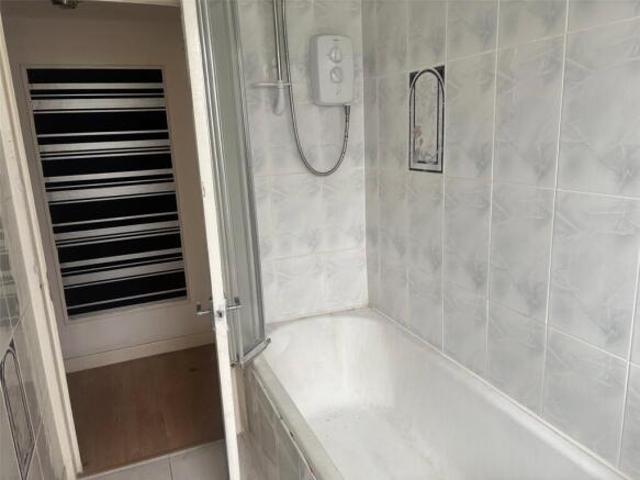 Flat for sale in Craigend, Glasgow