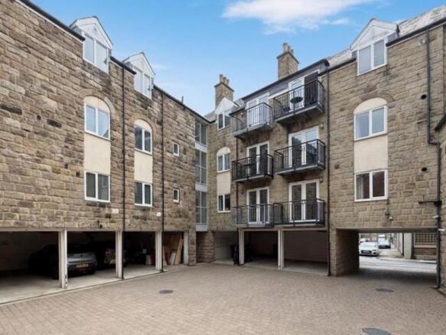 Flat for sale in High Harrogate, Harrogate