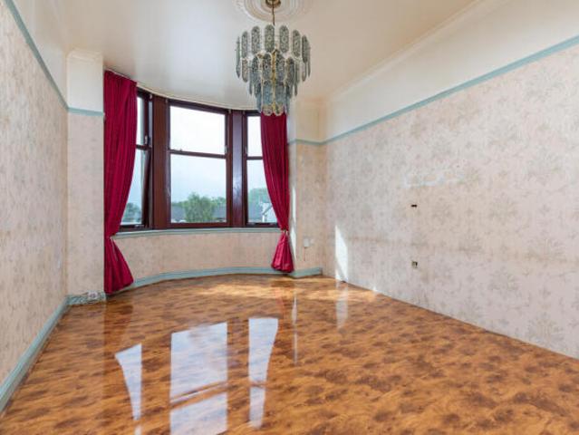 Flat for sale in North Woodside, Scotland