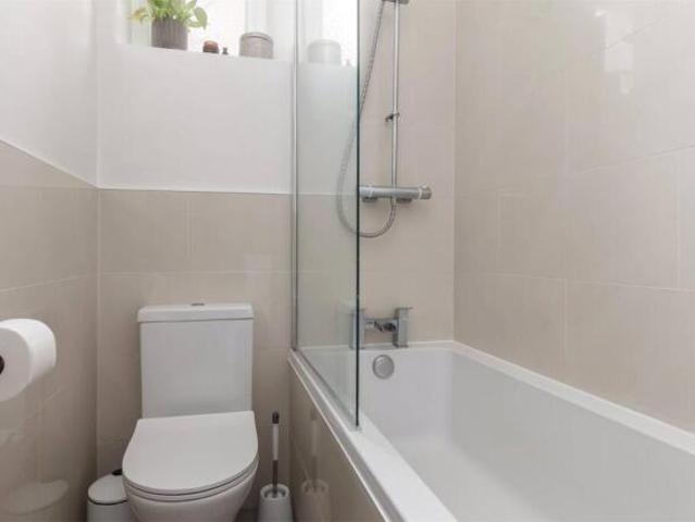 Flat for sale in Balgreen, City of Edinburgh