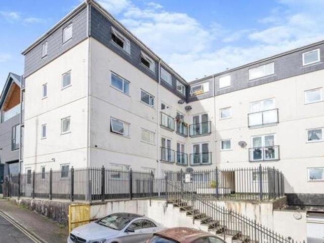 House for sale in Follaton, Strode