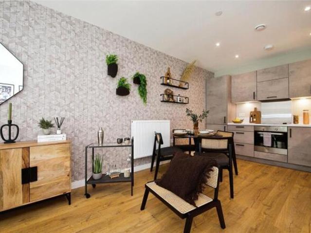 Flat for sale in Cat Hill
