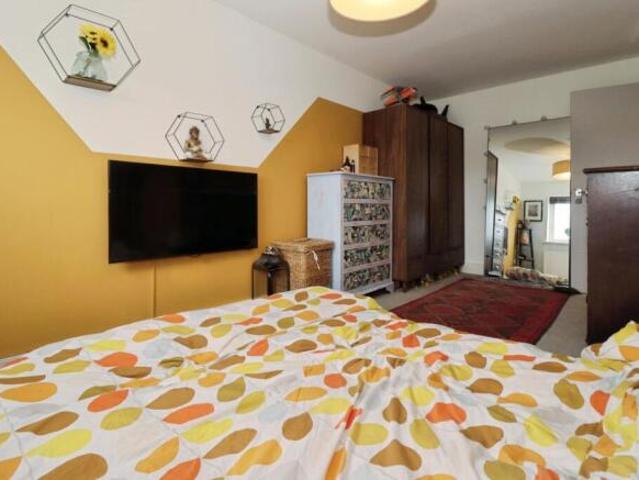 Flat for sale in Feckenham, City Of Bristol