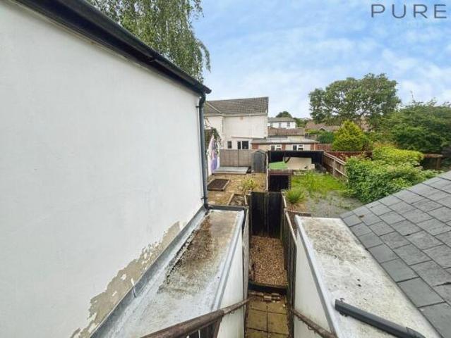 Maisonette for sale in Netley, Hampshire
