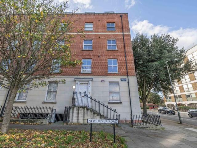 Flat for sale in Longport, The Bridge